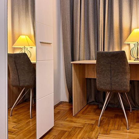 Modern Parkside Garden View Apartment 부다페스트 외부 사진