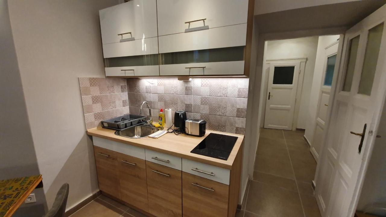 Modern Parkside Garden View Apartment 부다페스트 외부 사진