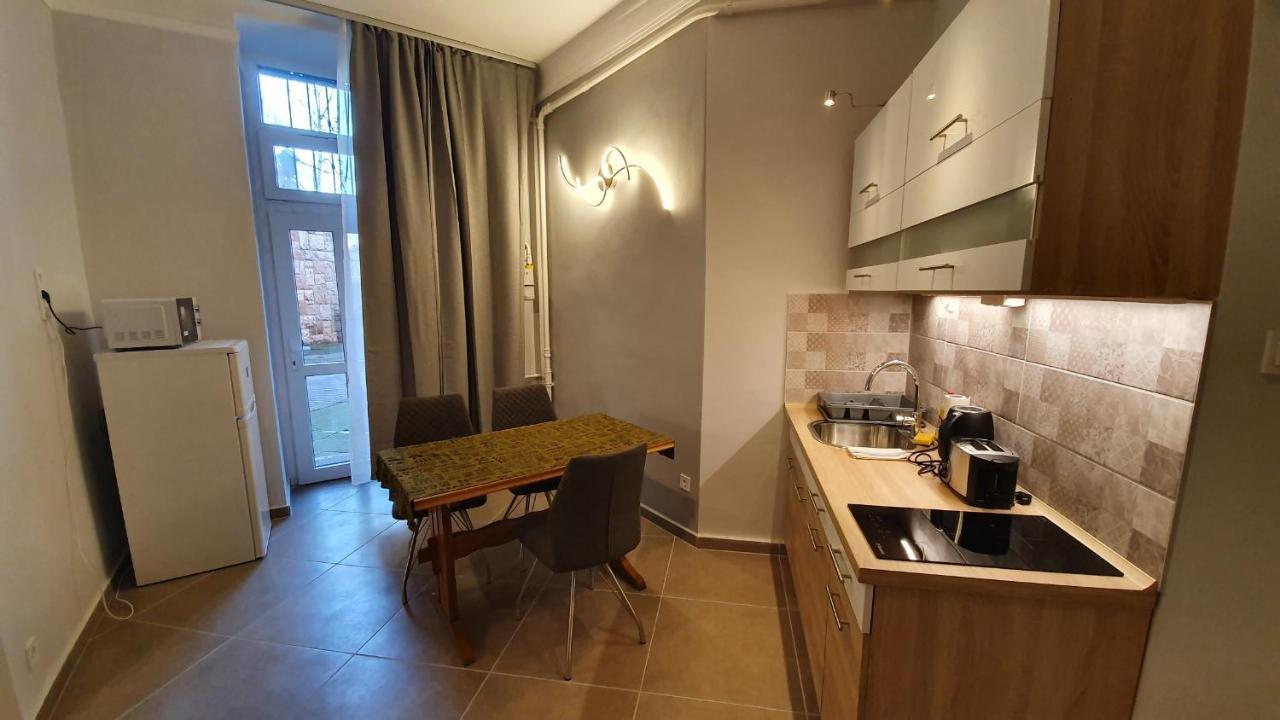 Modern Parkside Garden View Apartment 부다페스트 외부 사진