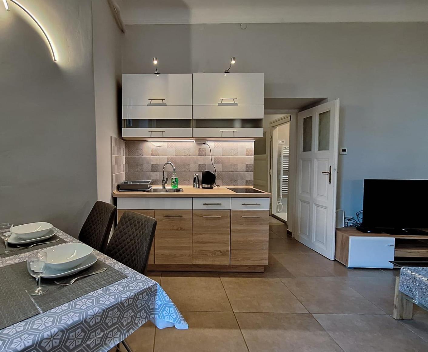 Modern Parkside Garden View Apartment 부다페스트 외부 사진