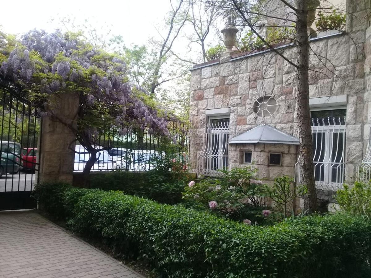 Modern Parkside Garden View Apartment 부다페스트 외부 사진